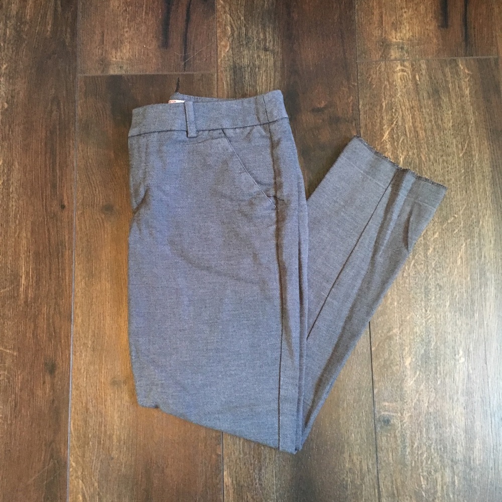 Grey cropped slacks